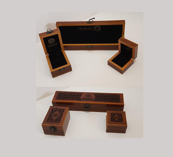 Customized wooden jewelry gift boxes